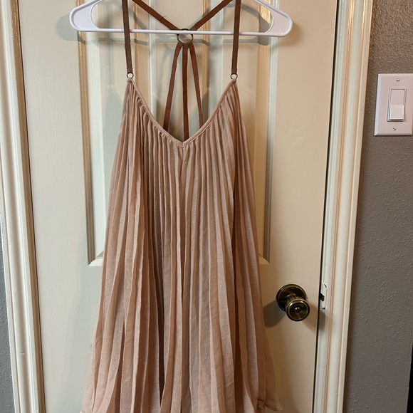 BCBGMaxAzria Dresses & Skirts - BCBGMaxAzria Soft Beige Halter Dress With Faux Leather Straps